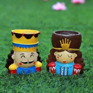 Cute Cartoon King and Queen Size Approx 3.5 Inch